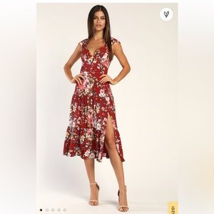 Abundant blossoms rust red floral print tiered midi dress
